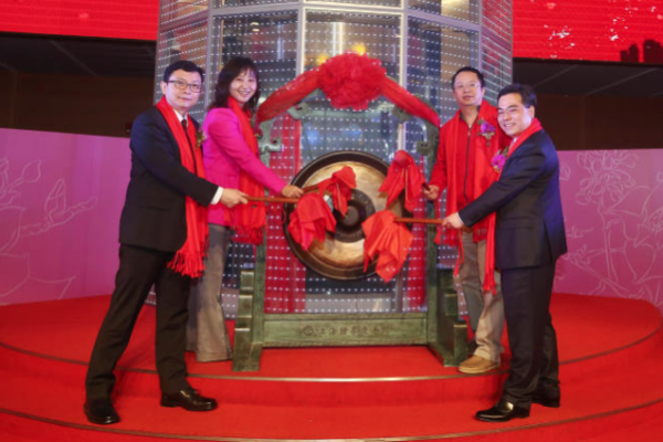 EEE64F65-8DC2-4271-A606-0D92B7833548